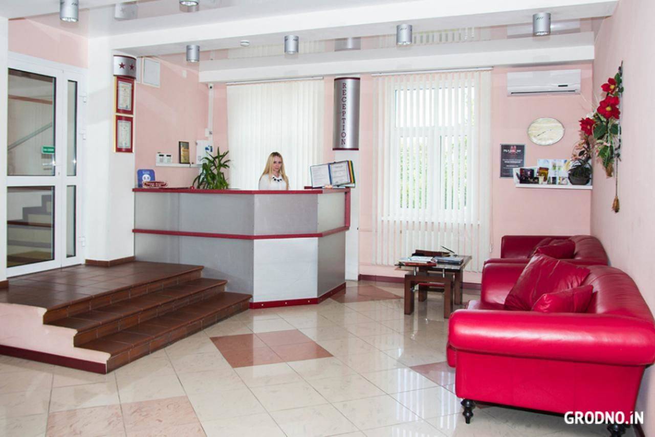 Славия медицинский центр. Ресторан Славия Гродно. Славия 3* в центре Гродно. Гродно гостиницы. Славия гостиница.